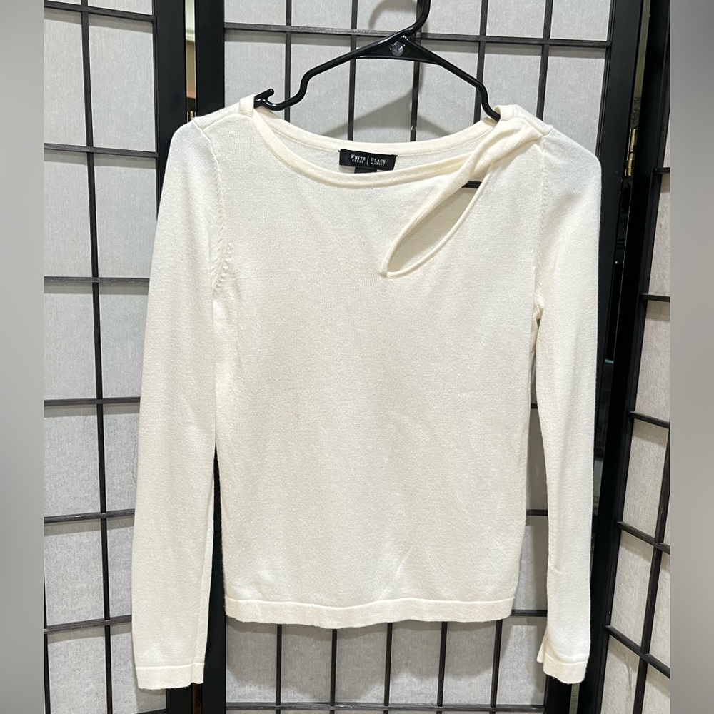 White House Black Market CREAM Shoulder Cutout Knit Top WOMEN SIZE XS